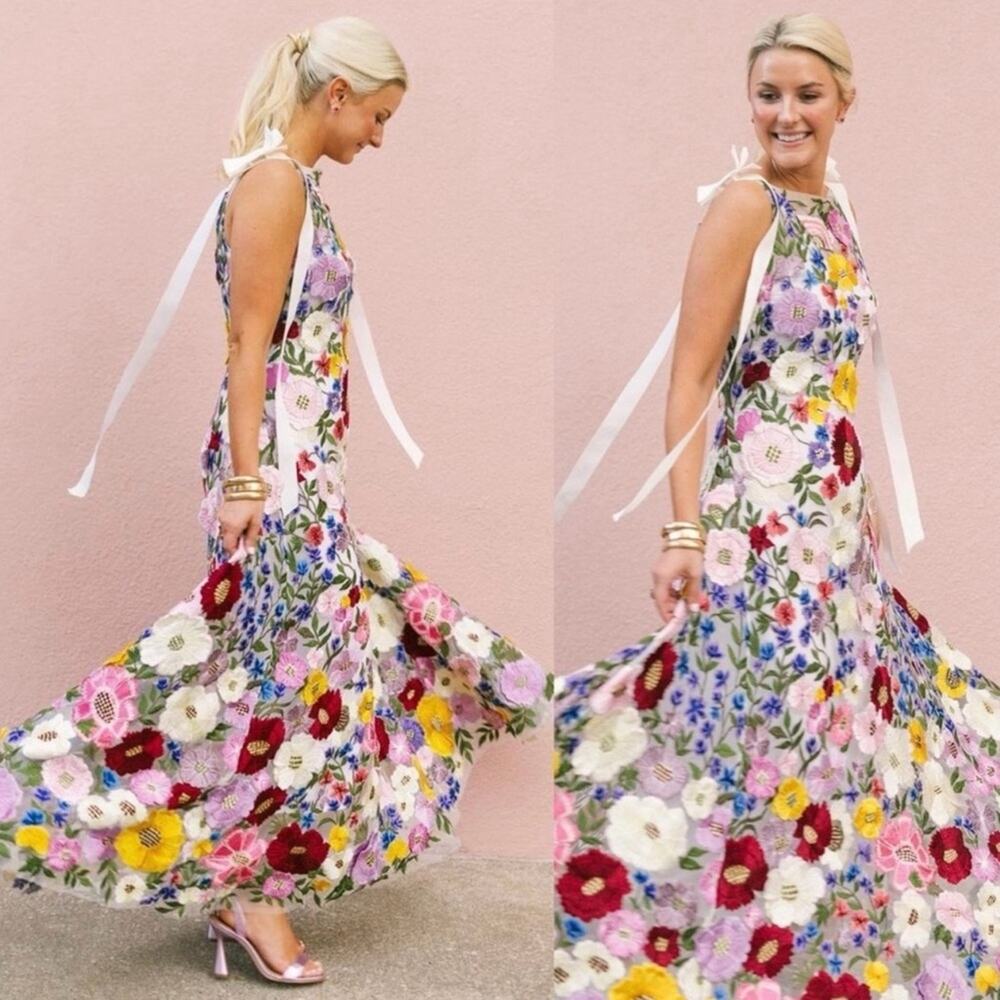 Rachel Gilbert Nya Floral Hand Embroidered Gown Textured 10 US - Picture 2 of 14
